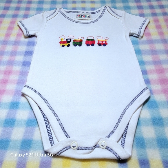 ALEXIS 🚂 Multi Bright Color Embroidered Choo-Choo Train Bodysuit Onesie NB - Picture 7 of 10